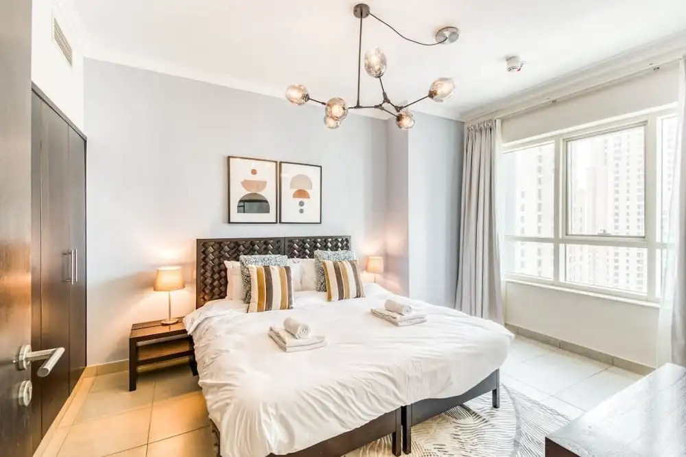 Bright Apartment in the Heart of Marina by GuestReady