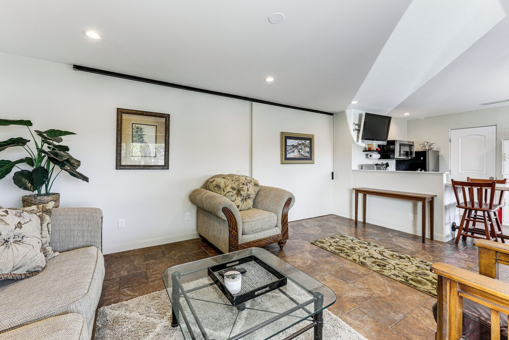 Central to Everything! San Diego Apt w/ Patio