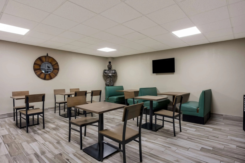 SureStay Hotel by Best Western Higginsville