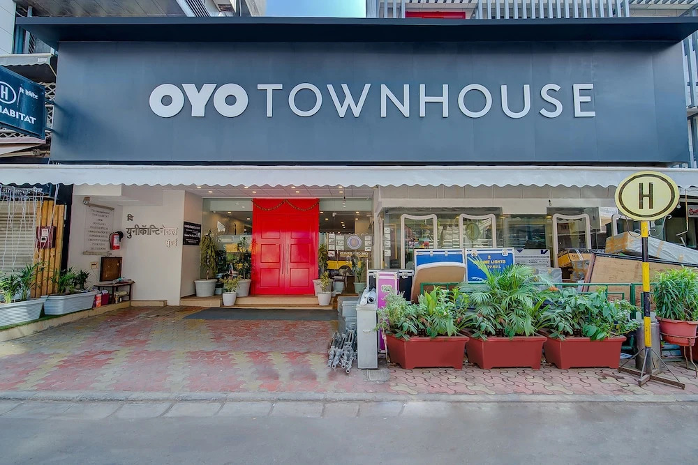 OYO Townhouse 046 Khar West Station
