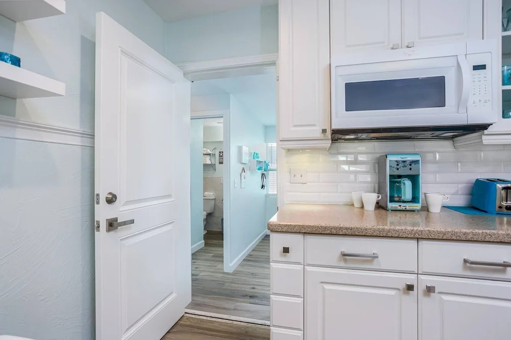 Modern Grove Beautiful 3 Bedroom Home