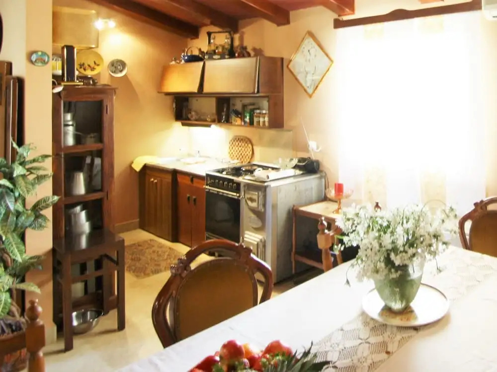 Cosy Holiday Home For Max 4 Persons Surrounded With Meadows And Vineyard