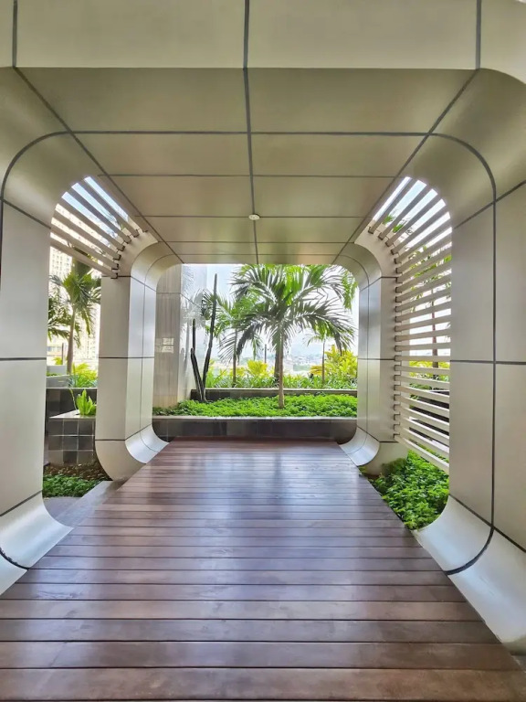 Amethyst By SanLiving - 3BR & 1 Maid Room - Central Park Mall