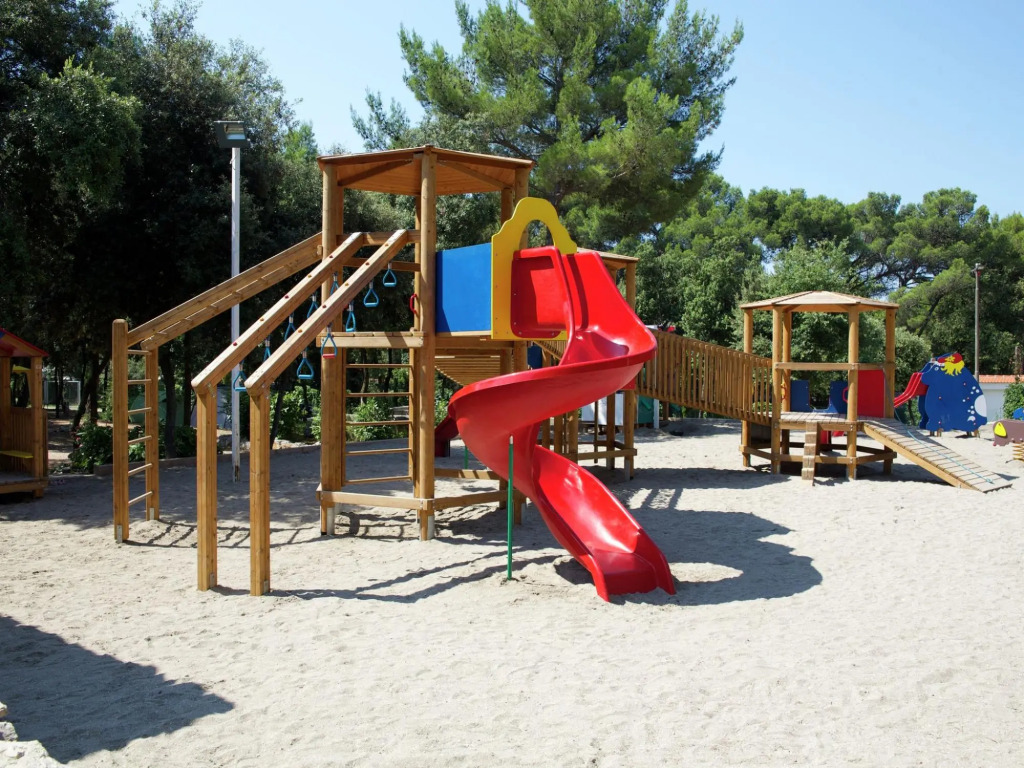 Comfortable chalet with two bathrooms, at 31 km. from Zadar