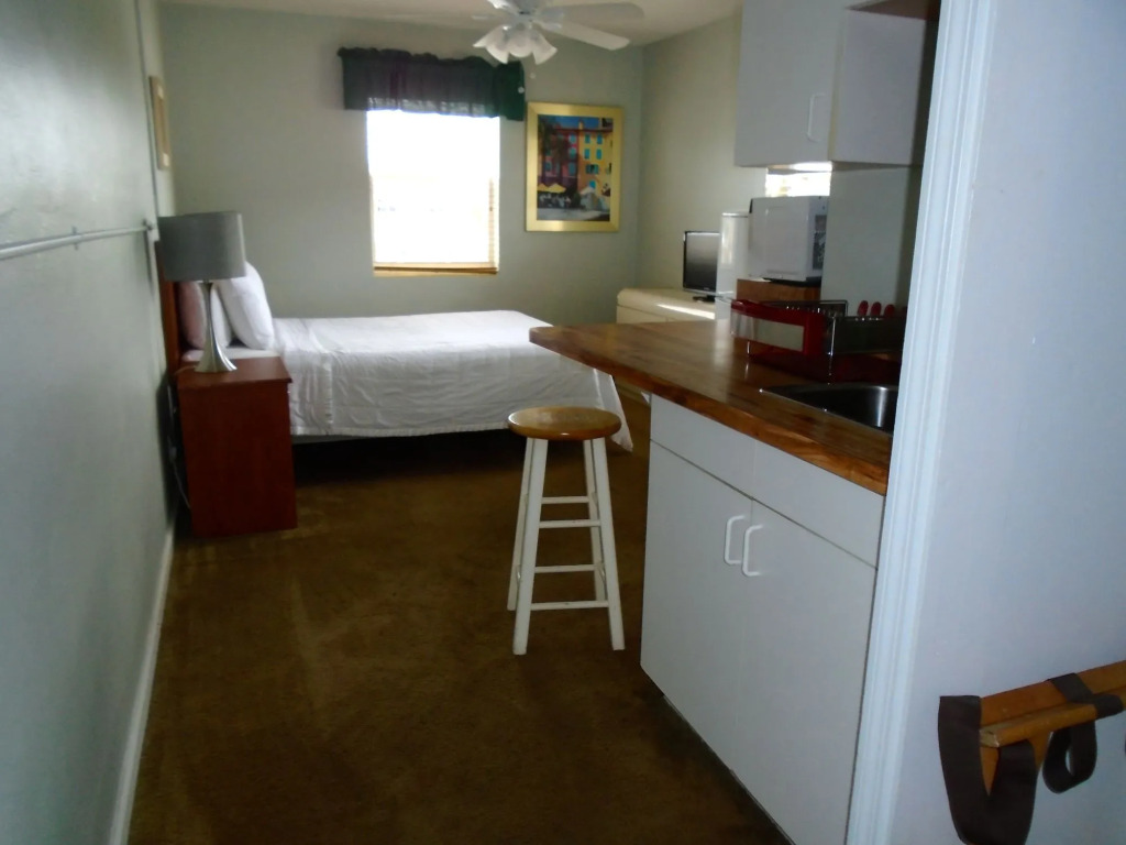 Coral Key Inn
