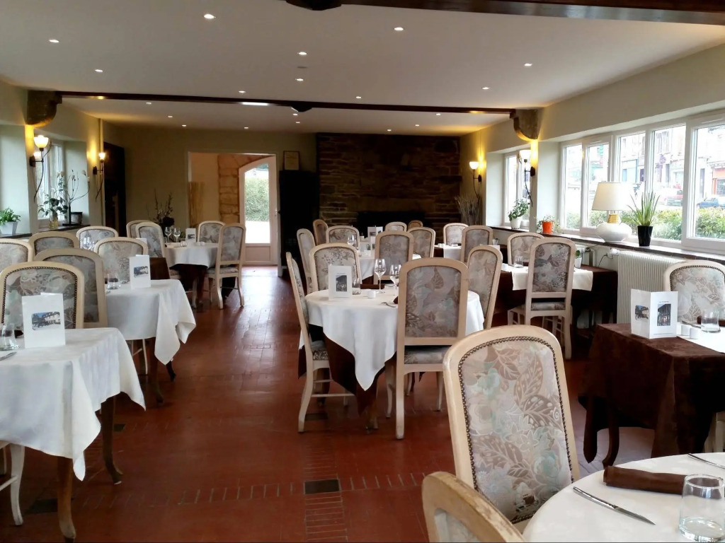 Logis Hotel Le Relais De La Poste Restaurant Le Fil du Temps