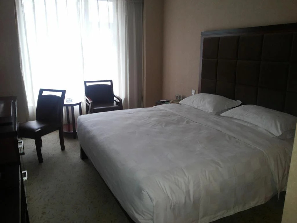 Sanlongzhongtian Hotel