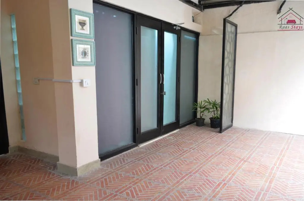 Furnished 1 Bedroom Independent Apartment 6 in Greater Kailash 1 Delhi