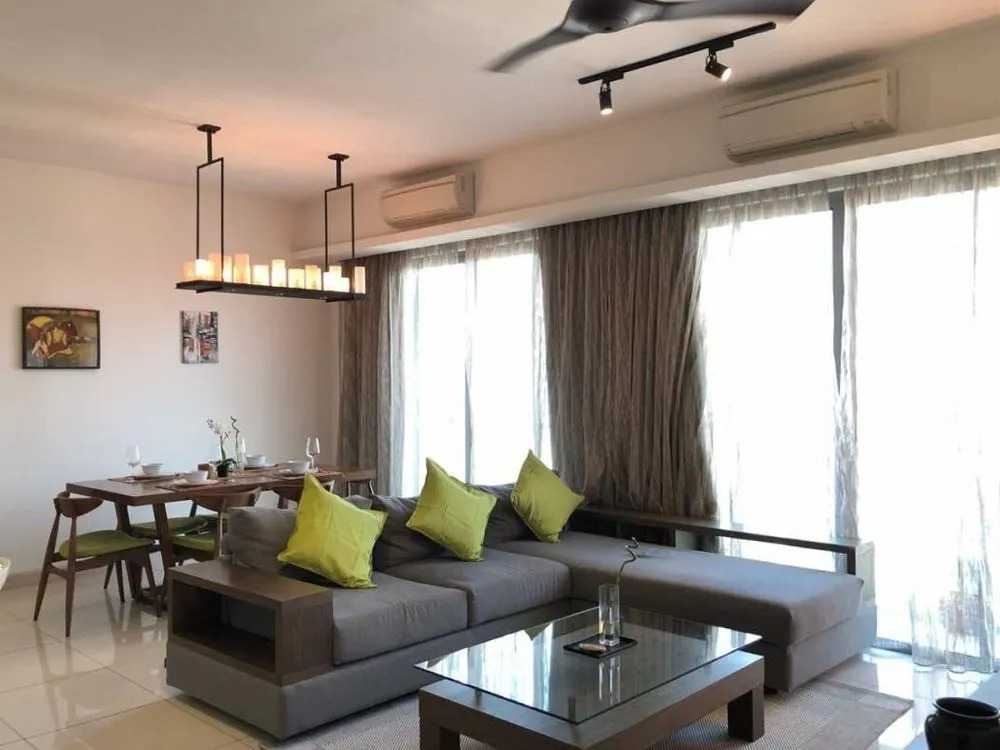 Executive 3 BR Condo by Naren
