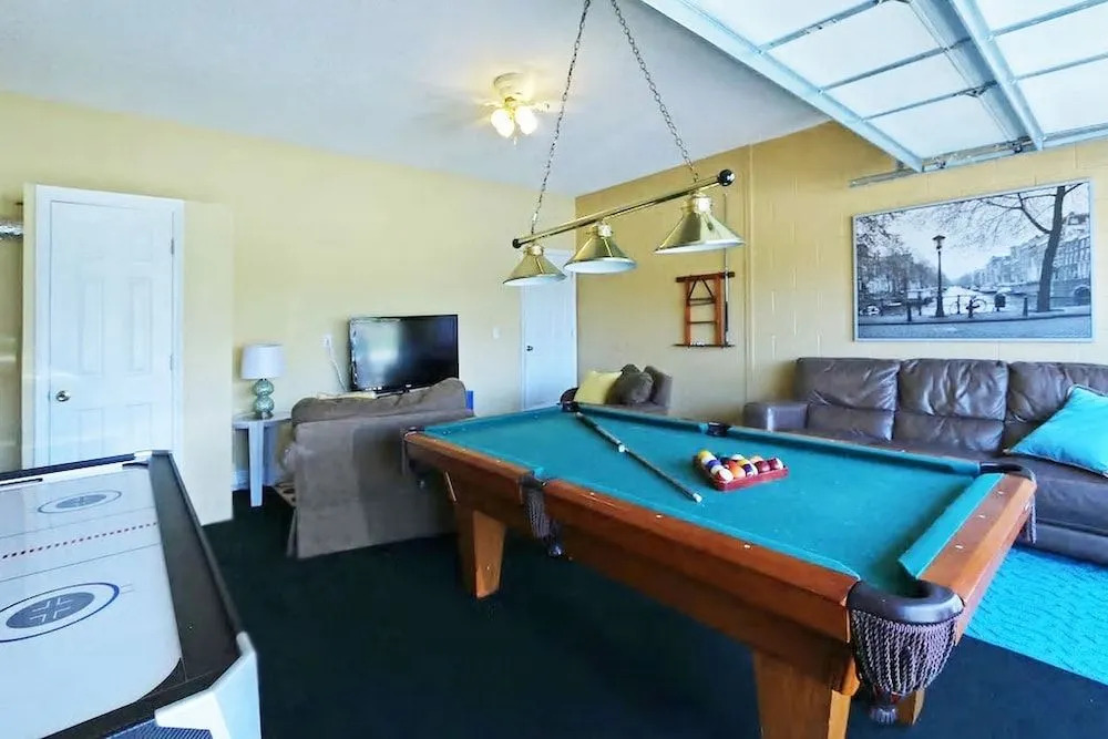 Aquamarine Hideaway
