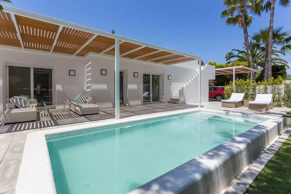 Spectacular Villa with private pool and garden. El Noruego