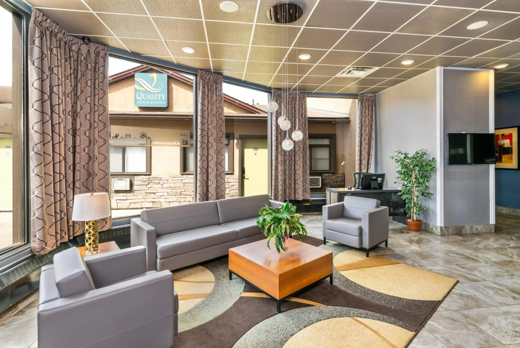 Quality Inn & Suites High Level