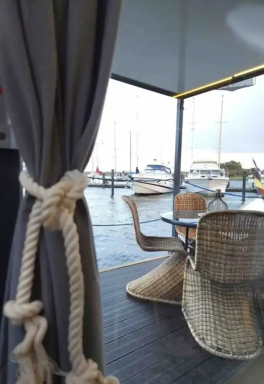 Ahoy Masal Modern Retreat