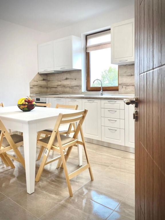 Top Location Apartment with 2Bath for 6 Guests