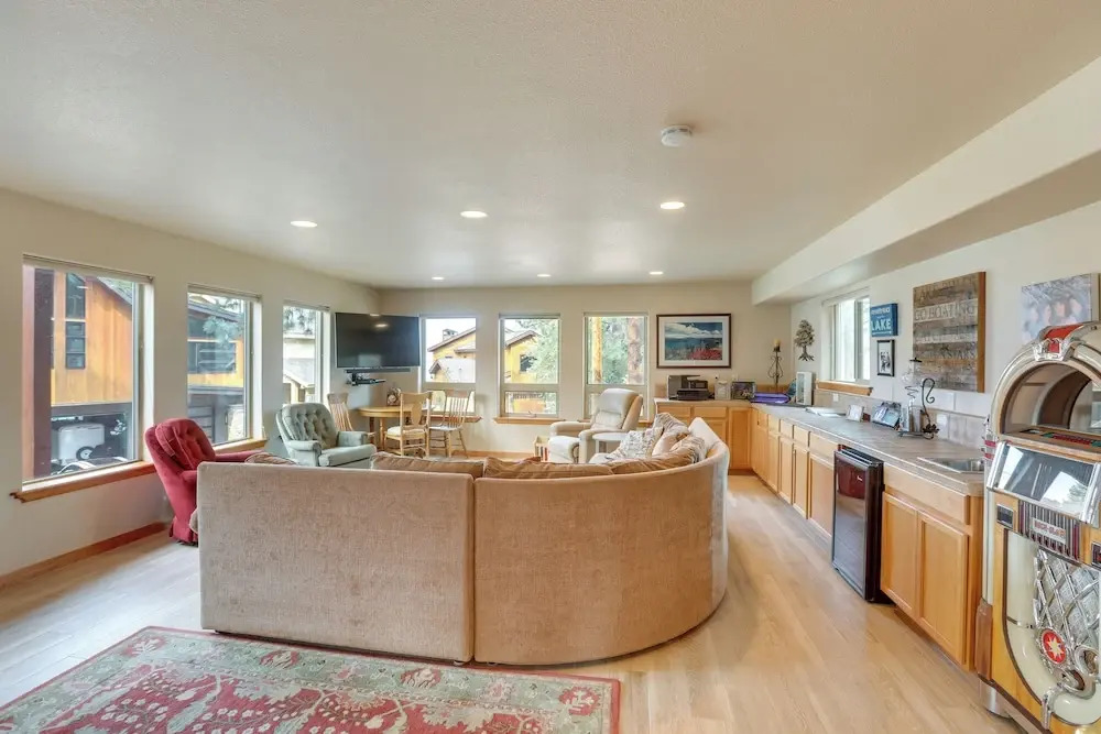 Deck & Beach Access: Lake Tahoe Shoreside Retreat!