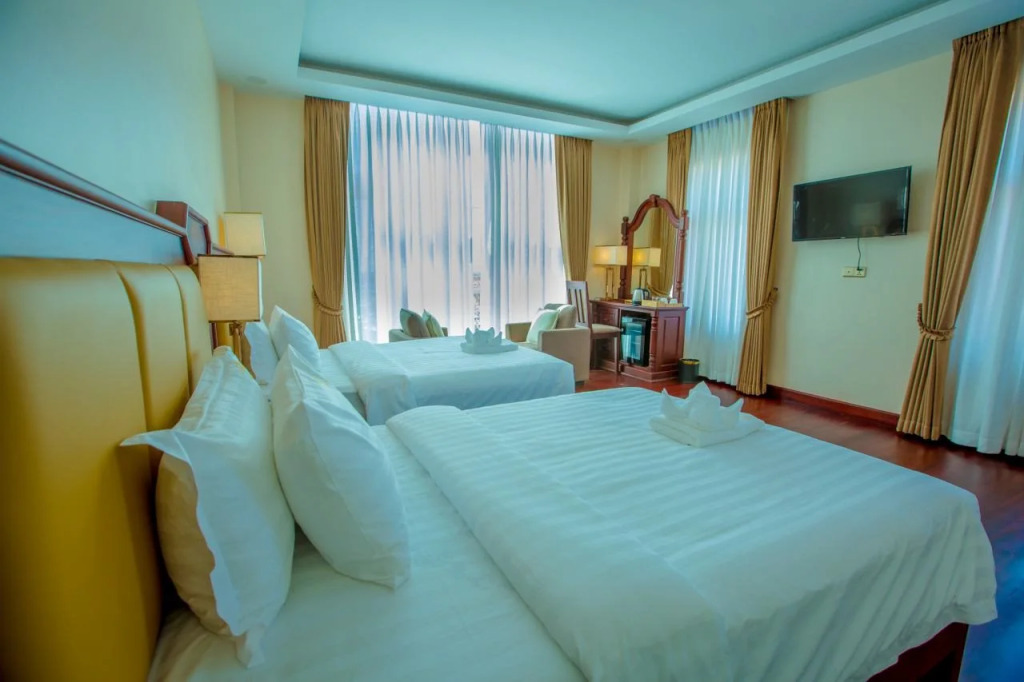 Lbn Asian Hotel