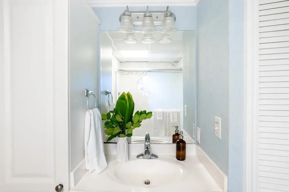 Tarpon in Destin with 4 bedrooms and 4 bathrooms