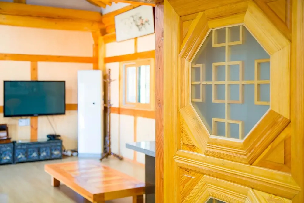 Mr.Choi Hanok Pension