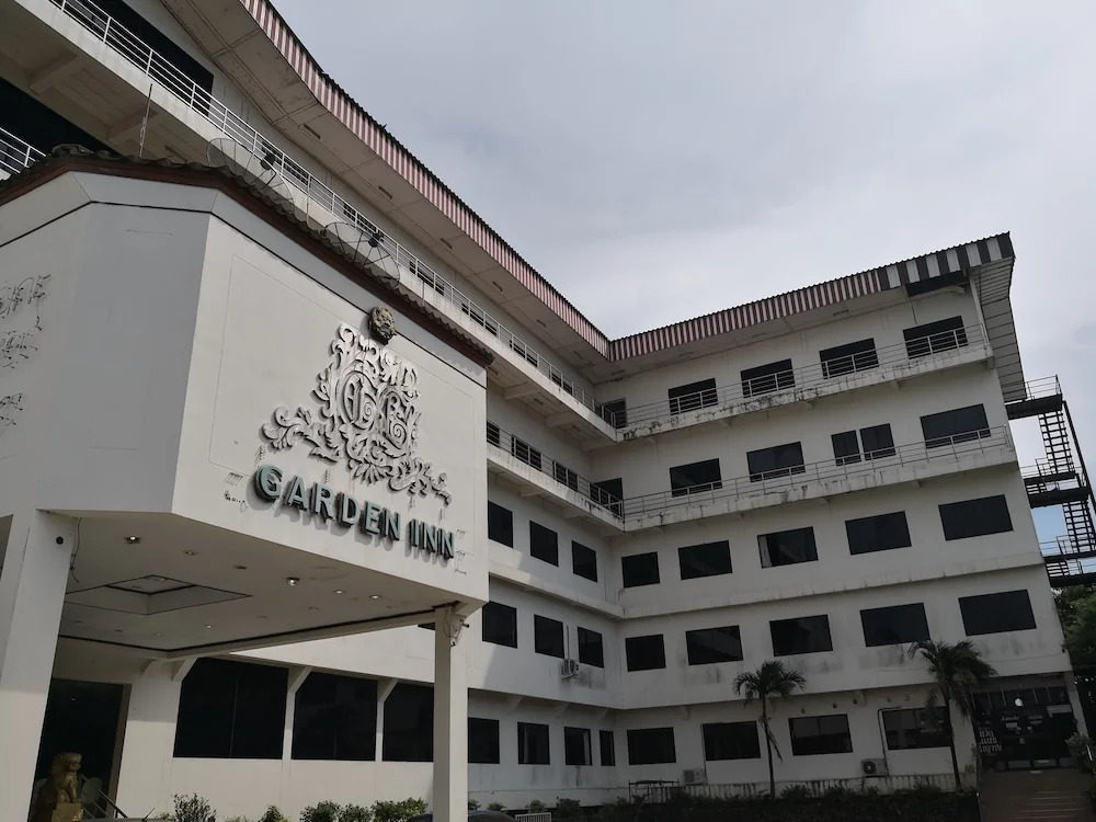 CL Garden Inn