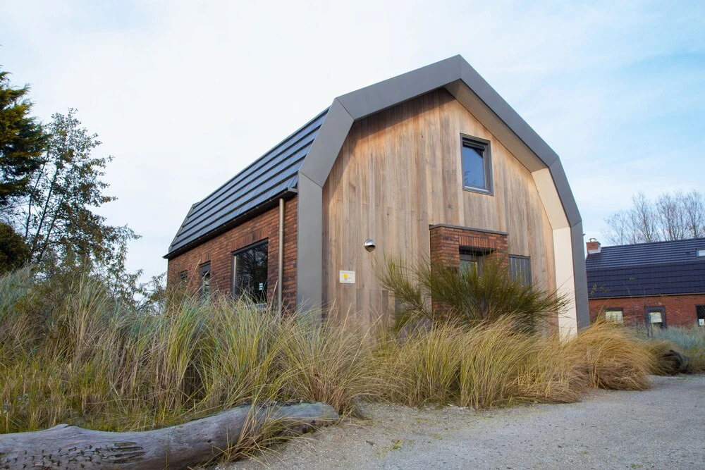 Duinhuis Luxurious 6-person Dune House