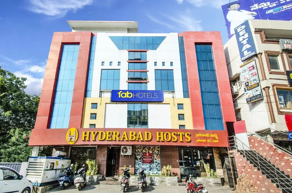 OYO 7707 Corpo Suites