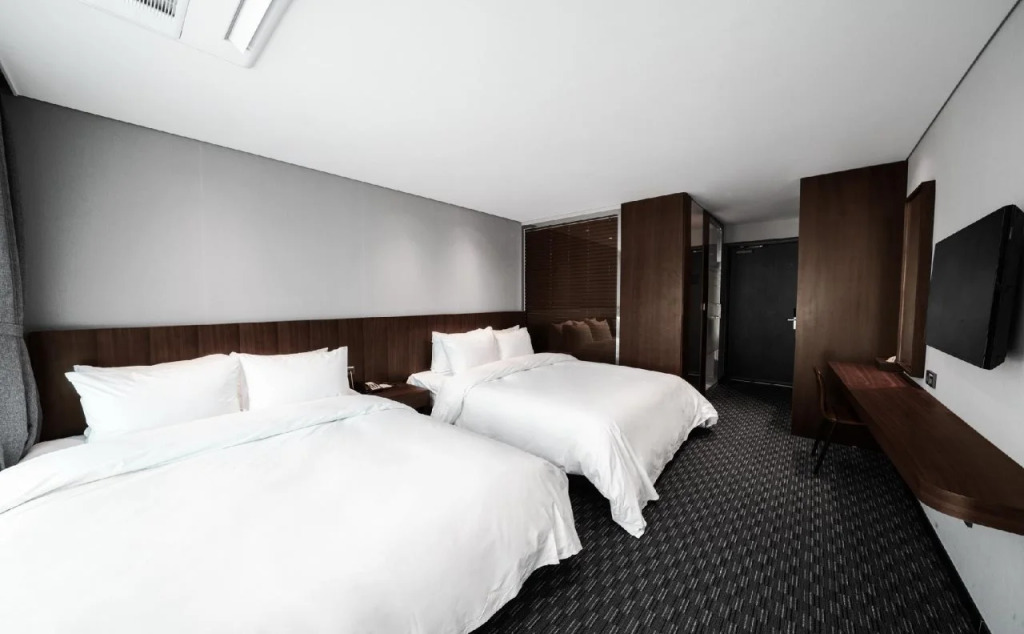 Greenlagoon hotel in Seorak