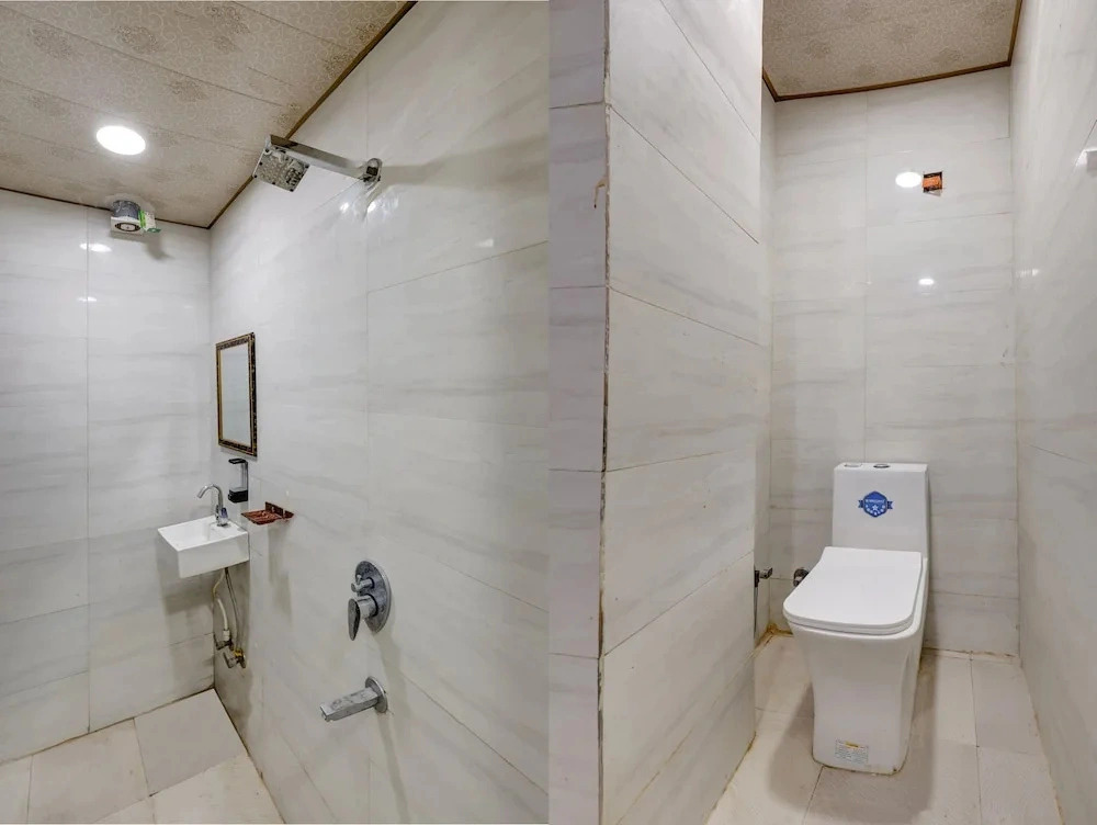 Mauryan Express Hotel Dabri Janakpuri