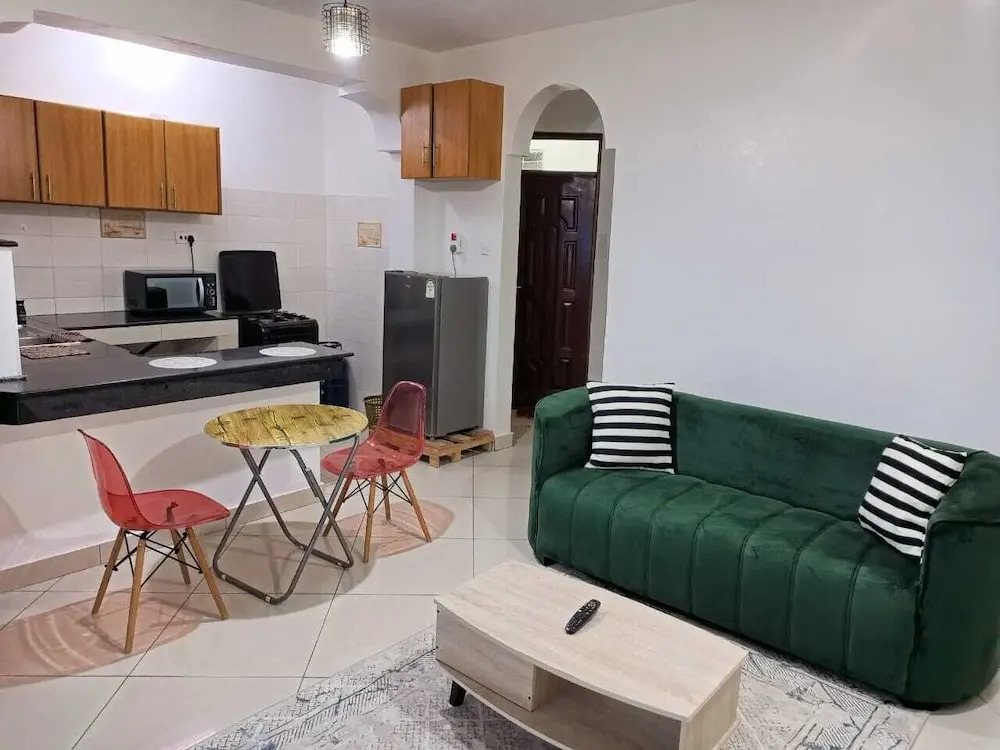 Lux Suites La Vida Startup Apartment