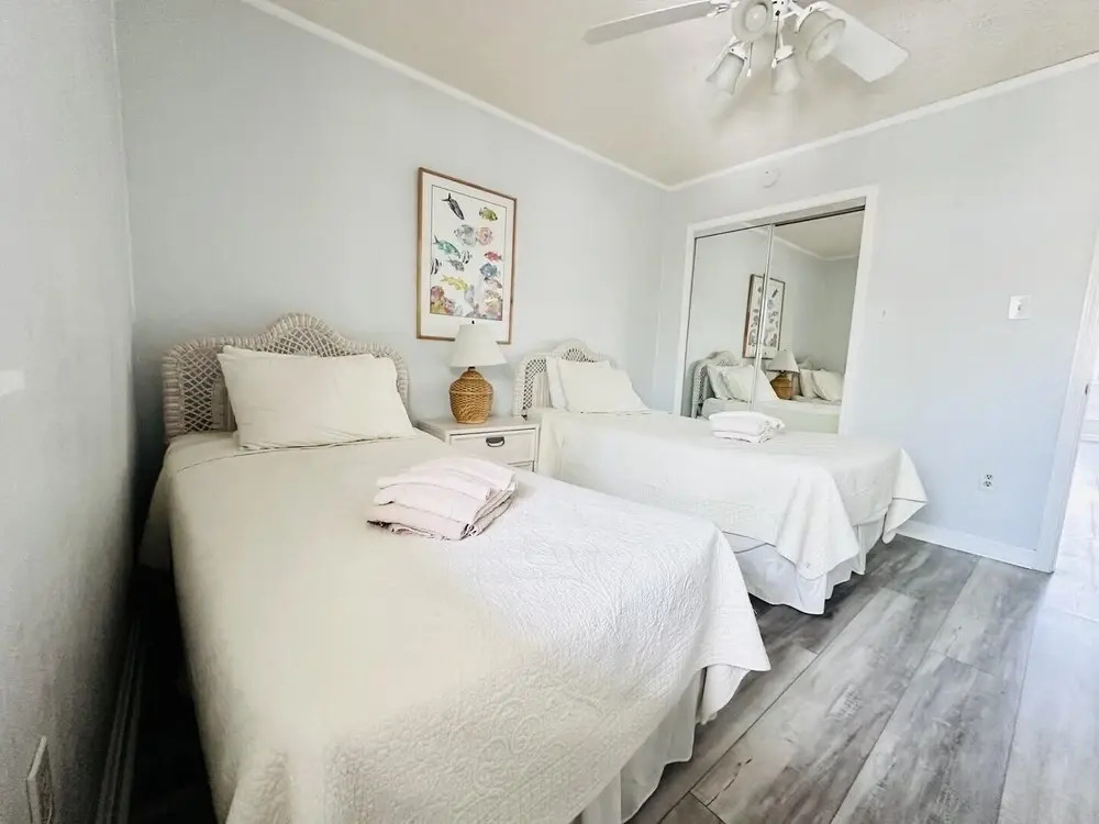 Inlet Point Villas 4c 2 Bedroom Condo by RedAwning