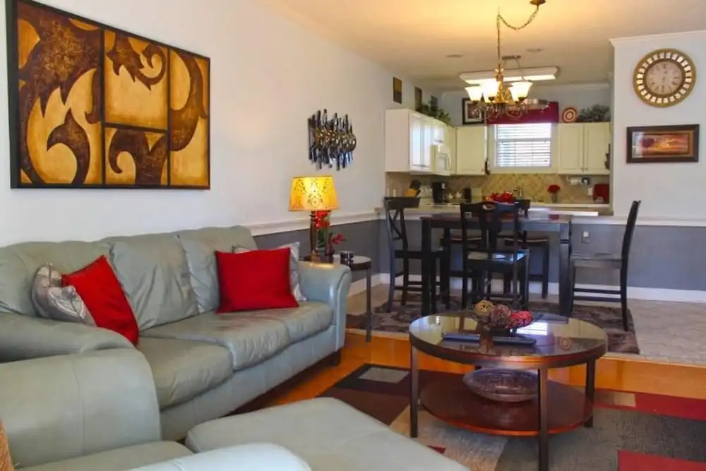 Peacefulmyrtlewood Villa Right in the Heart of MB