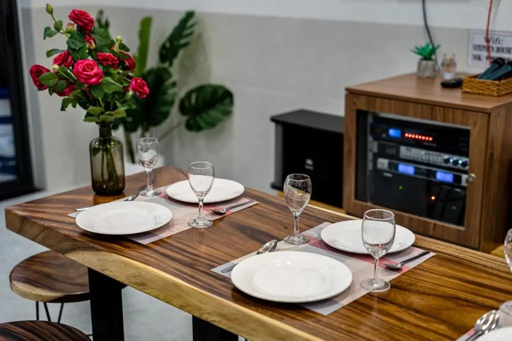 Villa 8PN Nguyễn Hữu Tiến