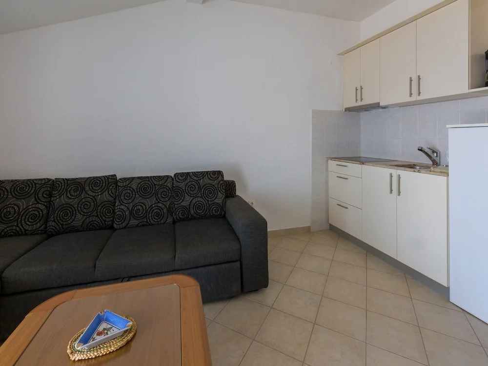 Apartment Goran