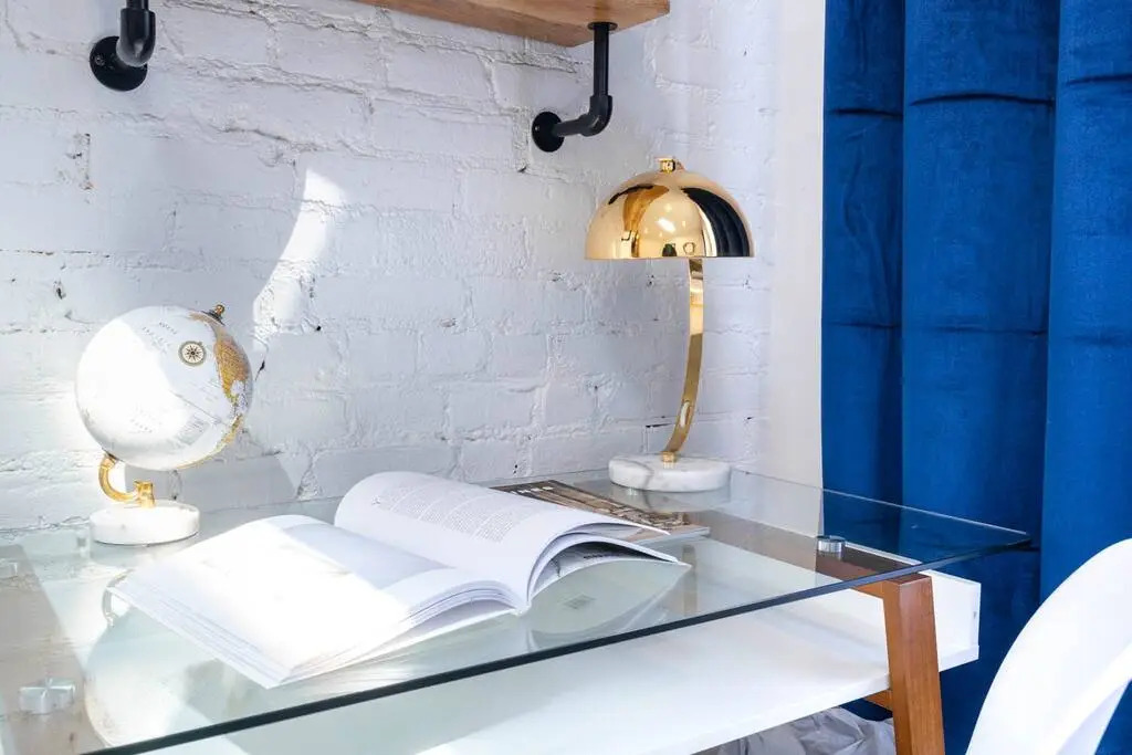 26-4a New Studio Prime 20 s W D Shared Courtyard