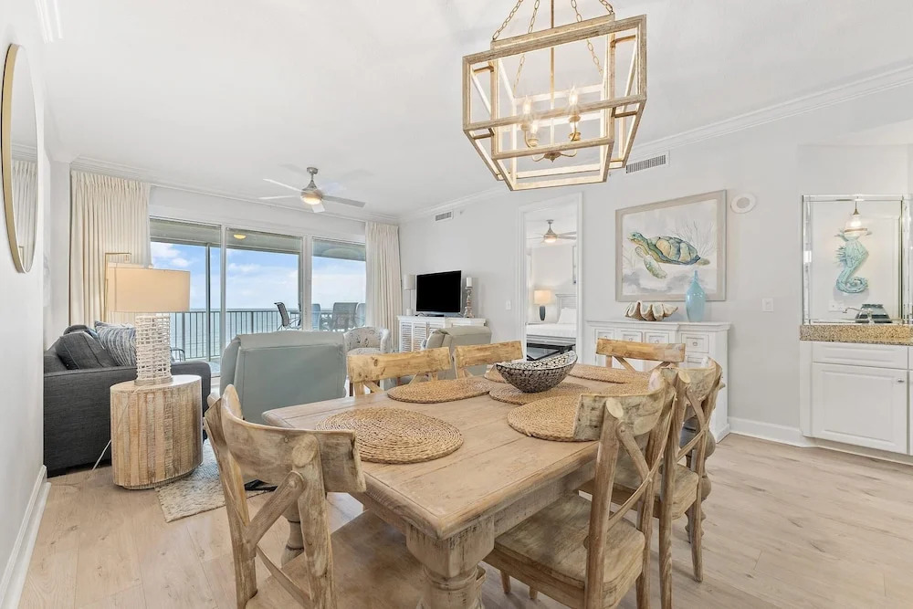 Regency Isle 503