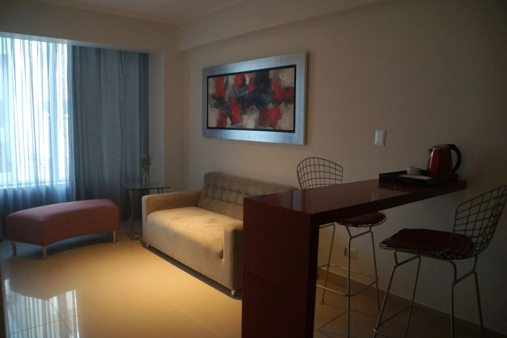 Apart Hotel Petit Palace Suites
