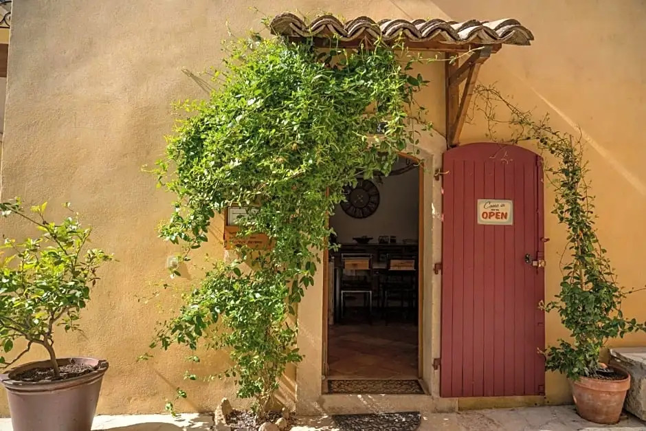 Une Chambre En Luberon (Adults Only)