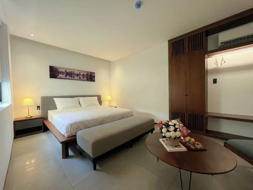 Field Villa