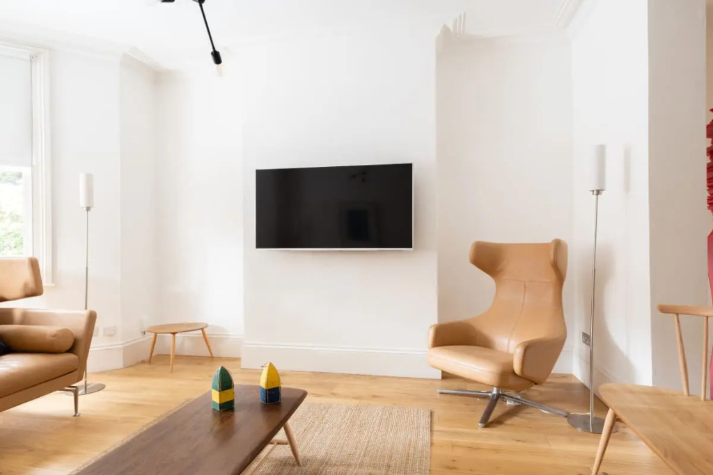The North Kensington Retreat - Bright 4BDR House with Parking & Garden