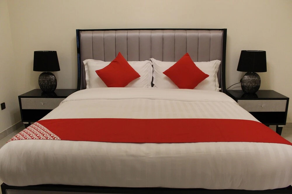 OYO 116 Home Fully Furnished One Bedroom Apartments