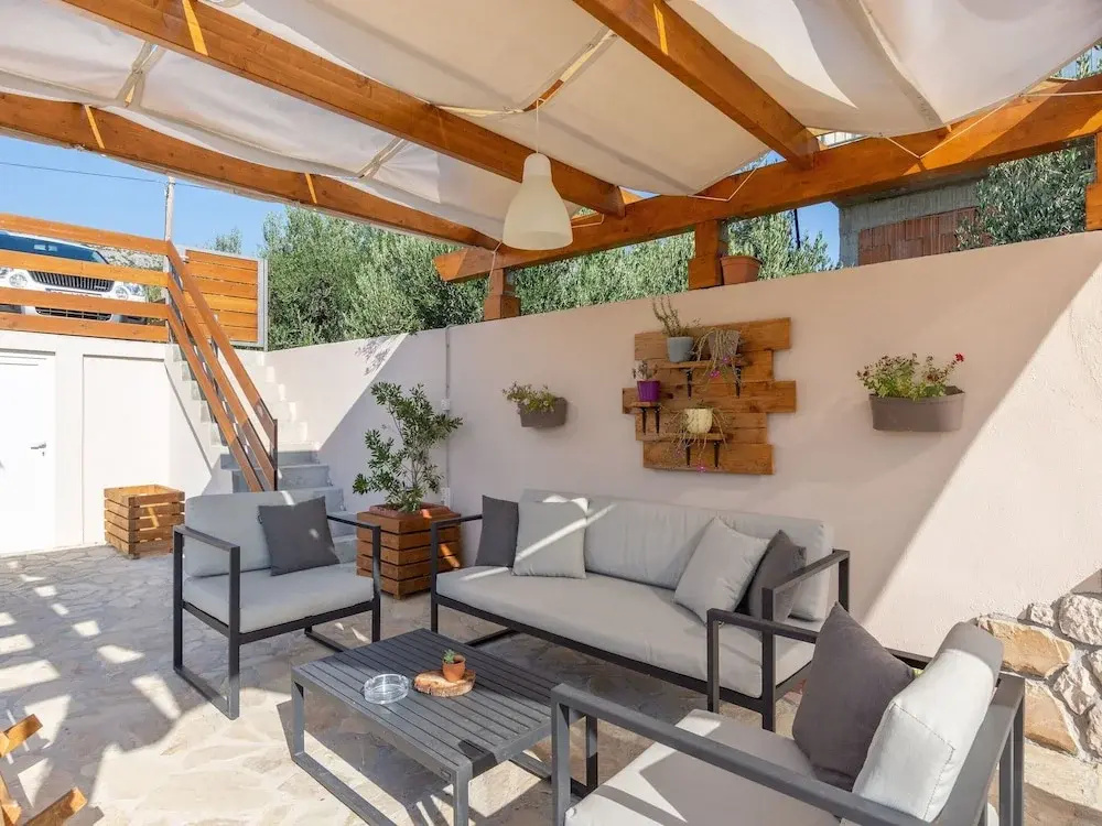 Holiday Home in Donje Polje Near Seabeach