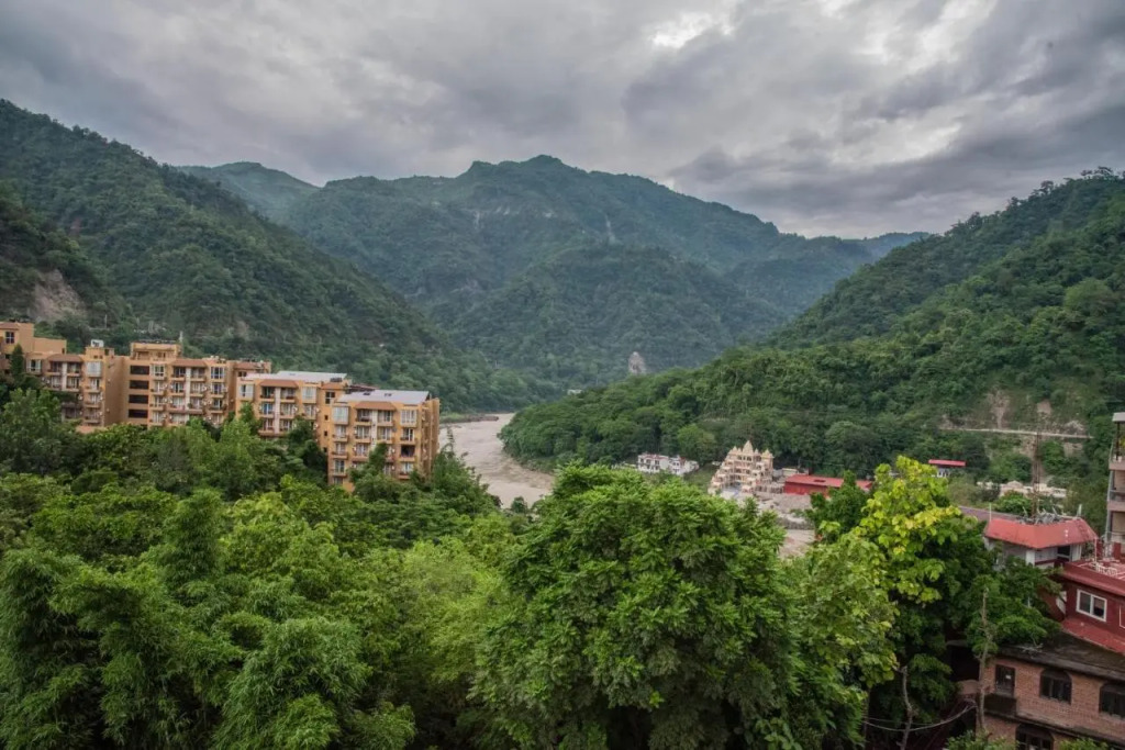 Terrakotta Rishikesh