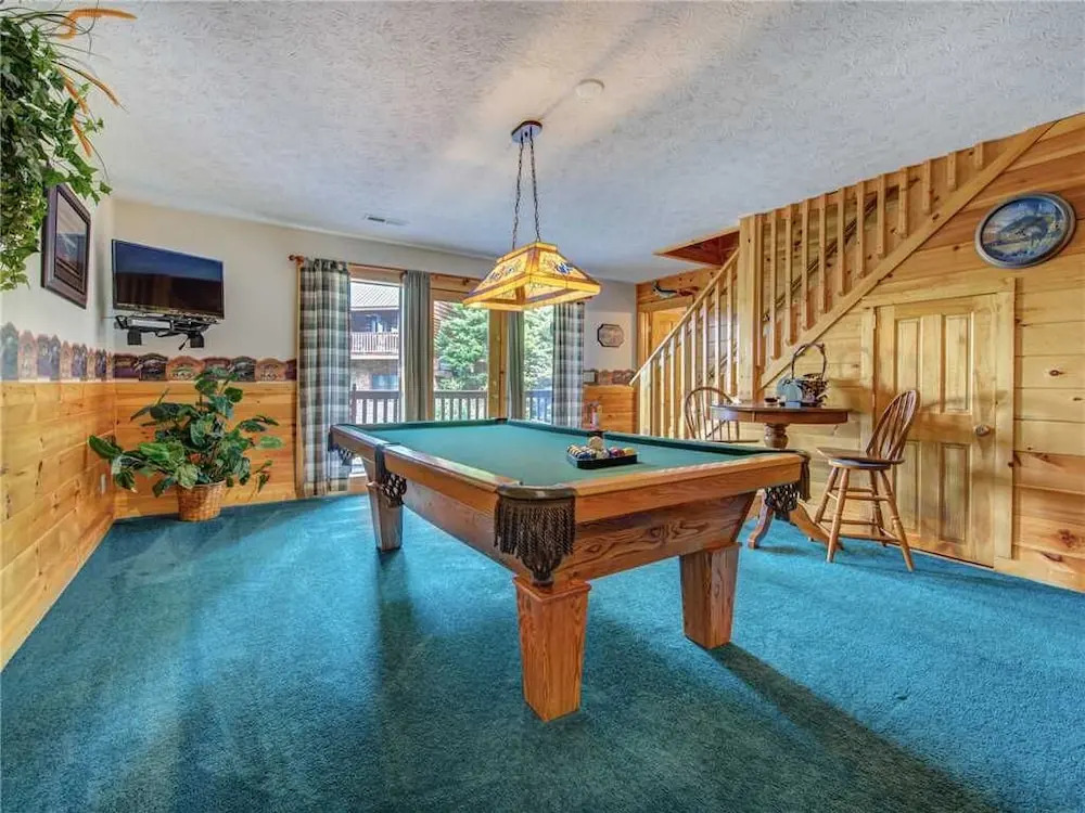 Komfy Kozy 3 Bedroom Home with Hot Tub