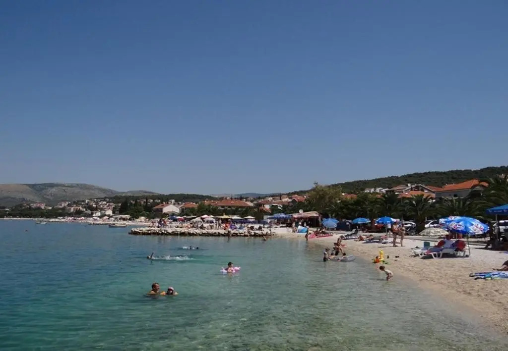 Apartments Mara - 70m from the sea