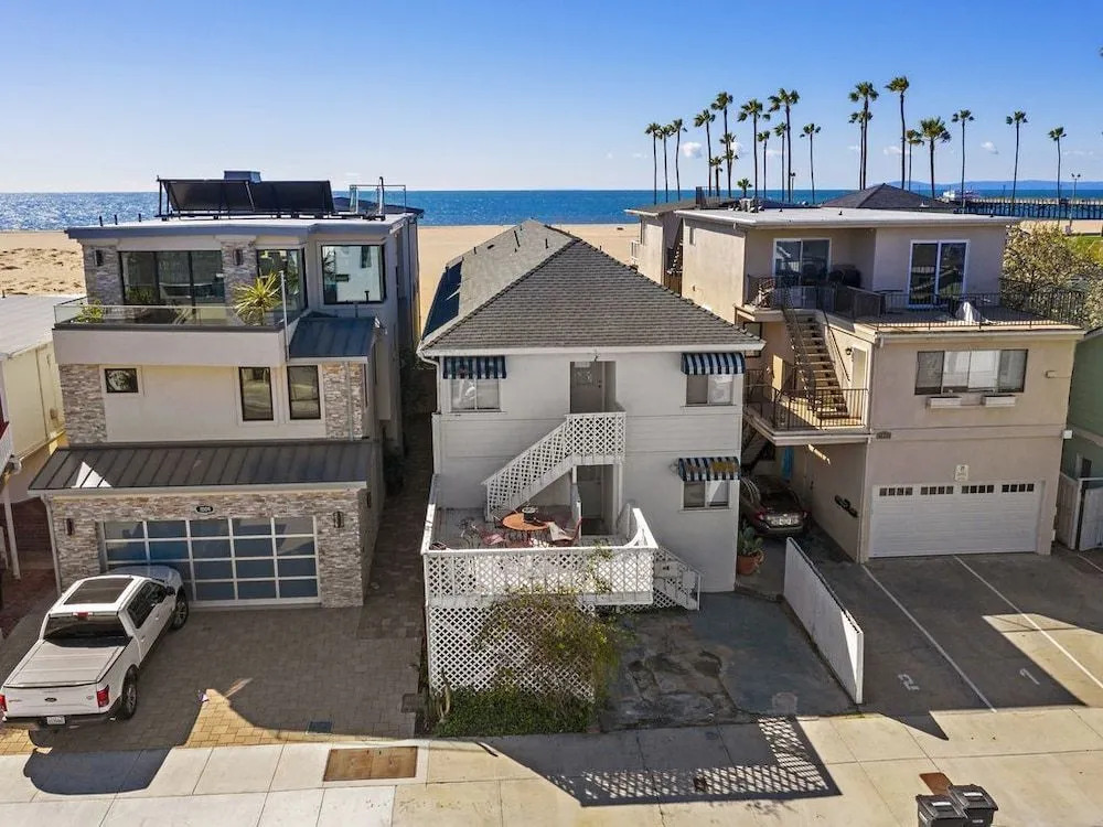 Balboa Condos by ELVR