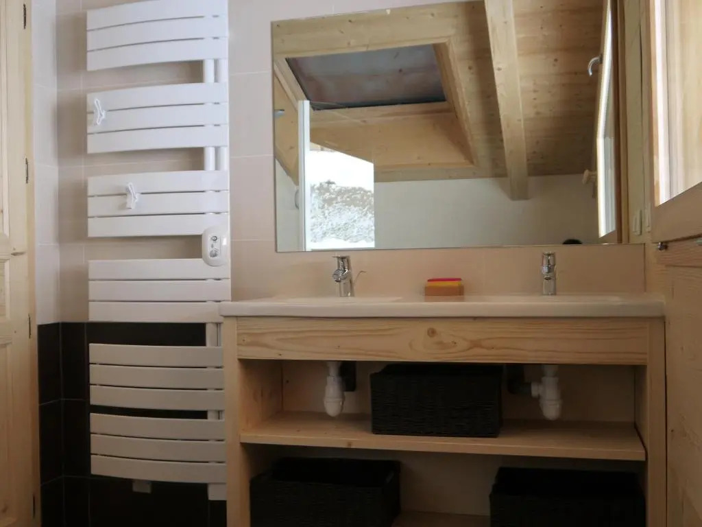 Chalet pour 10 pers. avec vue sur Aravis, animaux admis, parking - FR-1-467-71