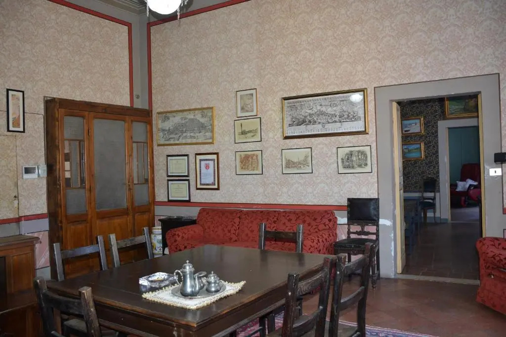 Scappo In Umbria, La Casa Del Duomo