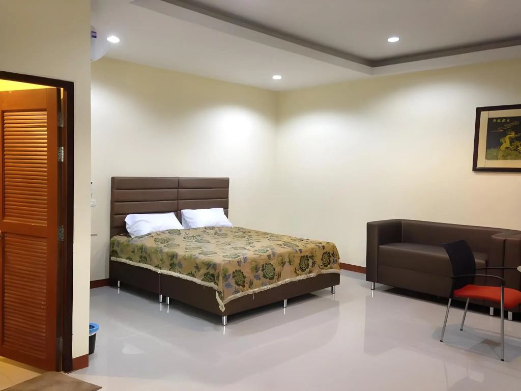 Friend's House Resort