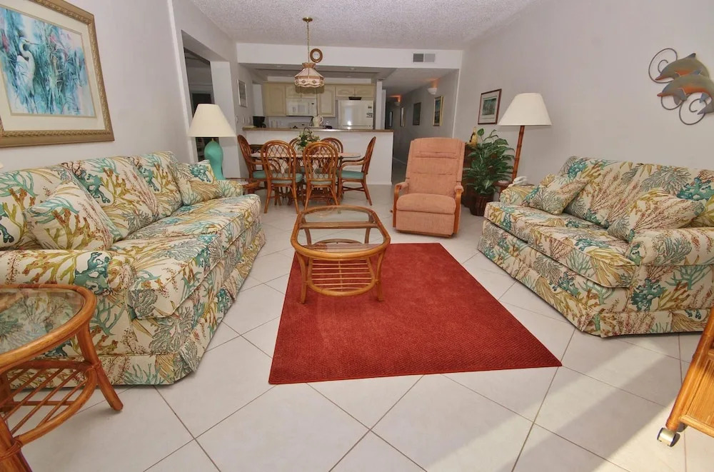 The Smyrna Beach Club 818B Apartment 2