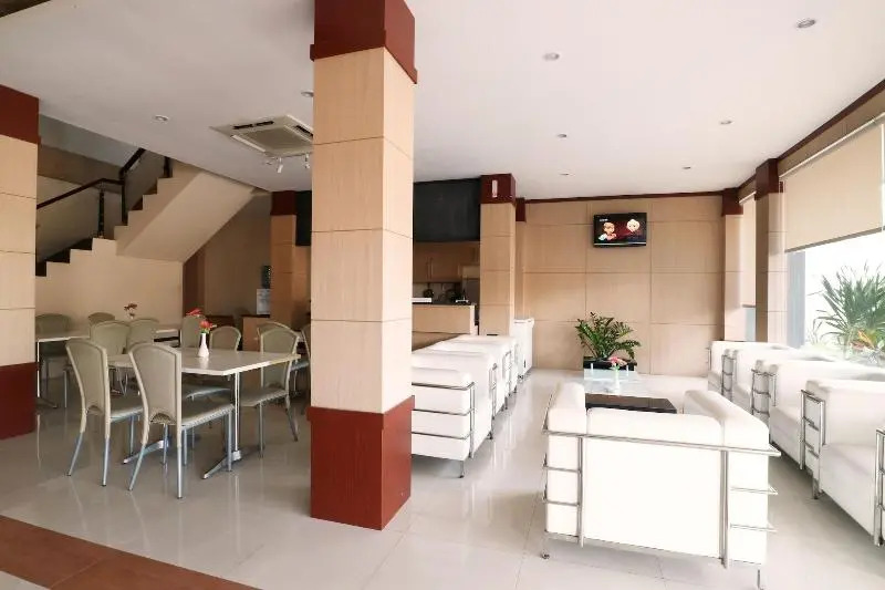 OYO Flagship Tembok Batu Residence