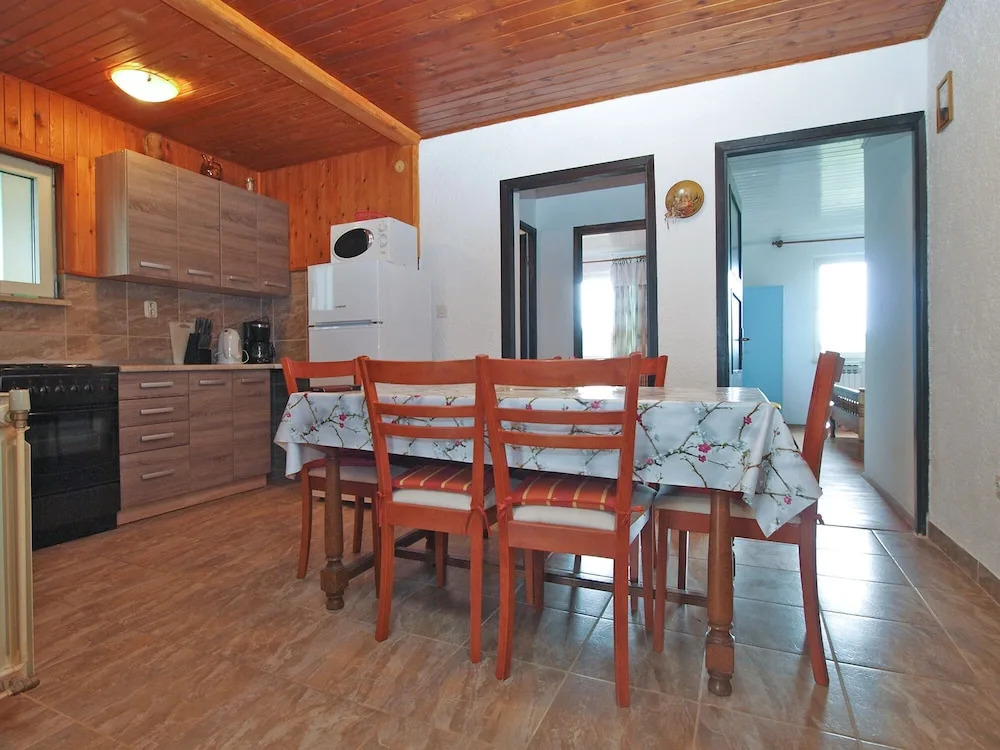 Apartment 1954
